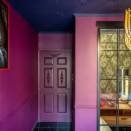 Apartment Center